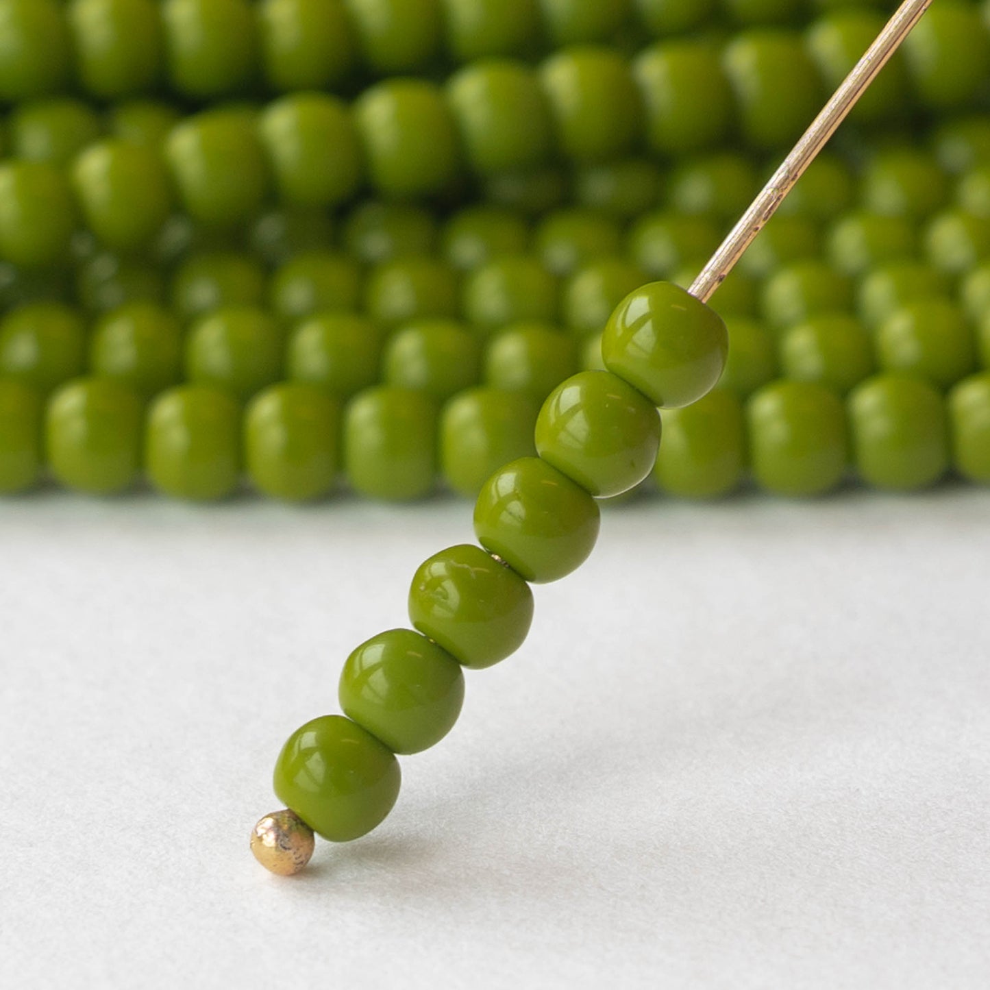 4mm Round Glass Beads - Opaque Lime Green - 100