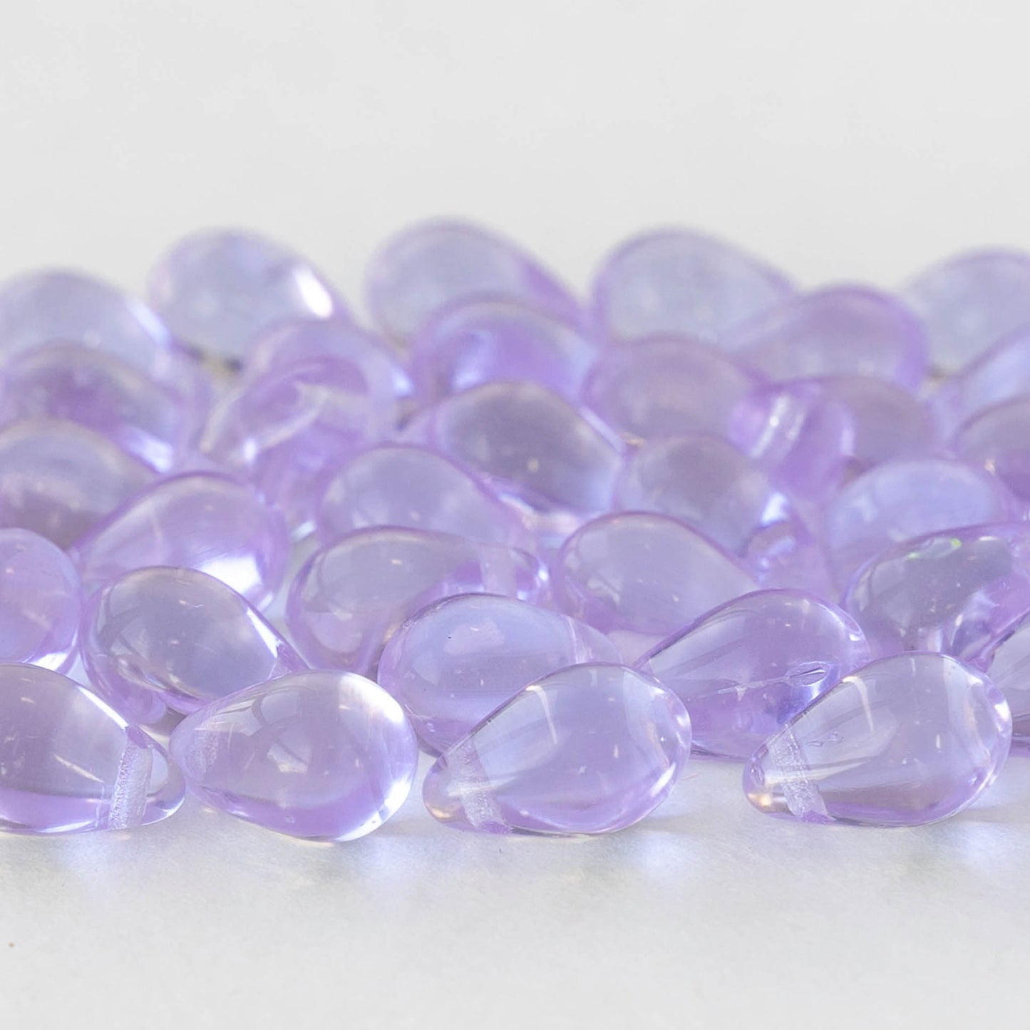 6x9mm Glass Teardrop Beads - Light Transparent Lavender - 50 Beads