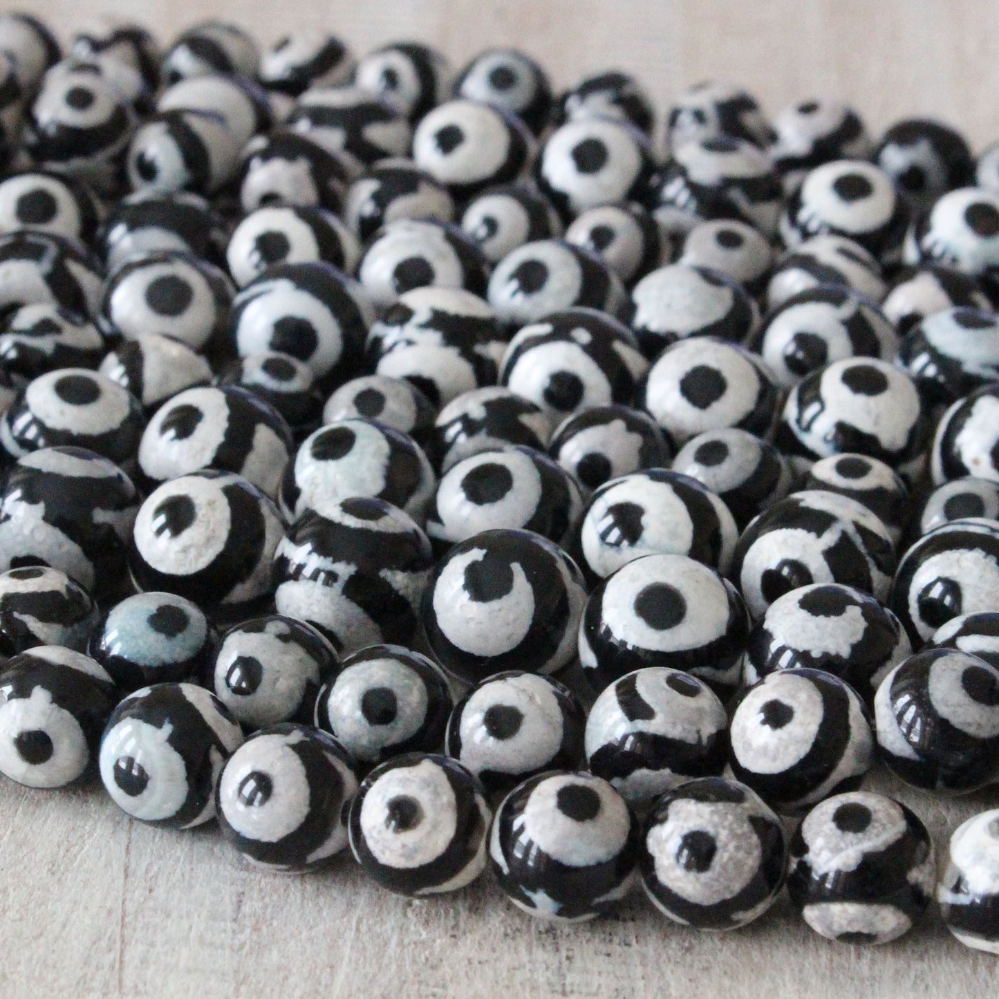 10mm Black and White Agate Beads - 16 Inches