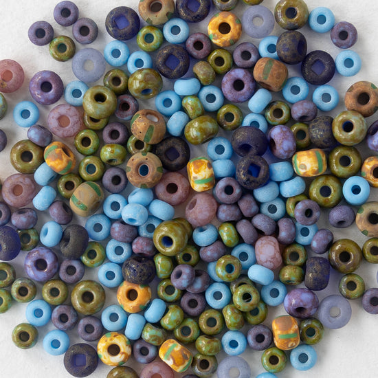 Mixed Sizes Seed Beads  Lavender Blue Mix with Picasso  - 20 Inch Strand