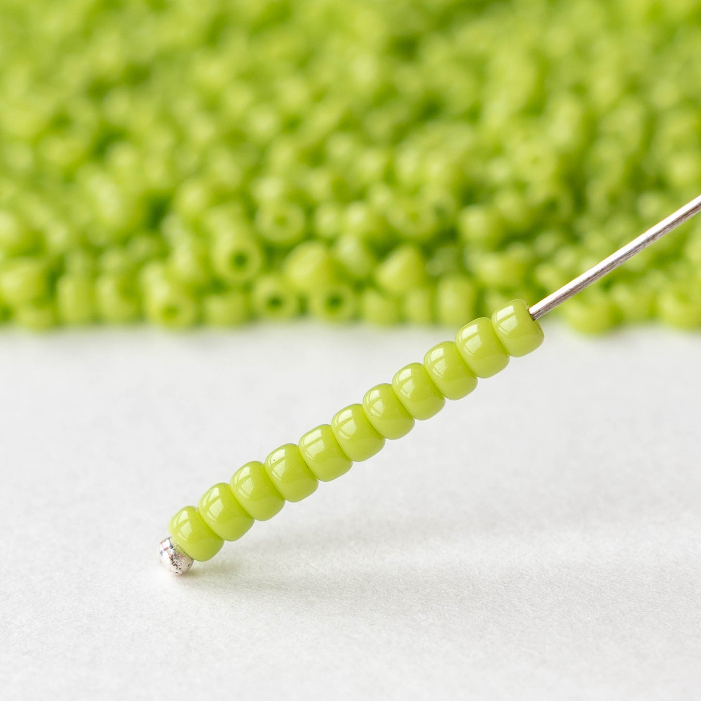 Size 8/0 Glass Seed Beads - Chartreuse - 10 grams