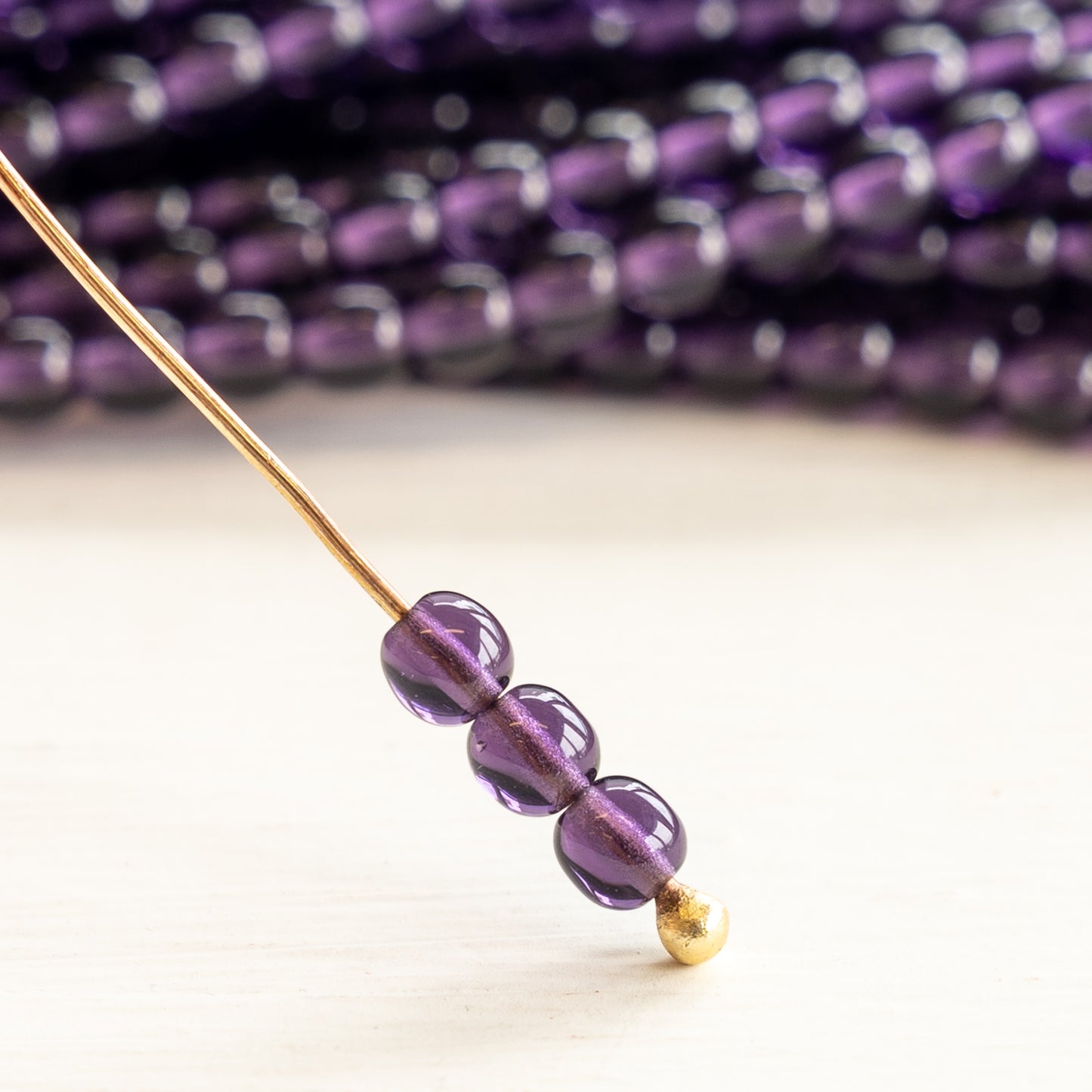 4mm Round Glass Beads - Purple Tanzanite - 100 Beads