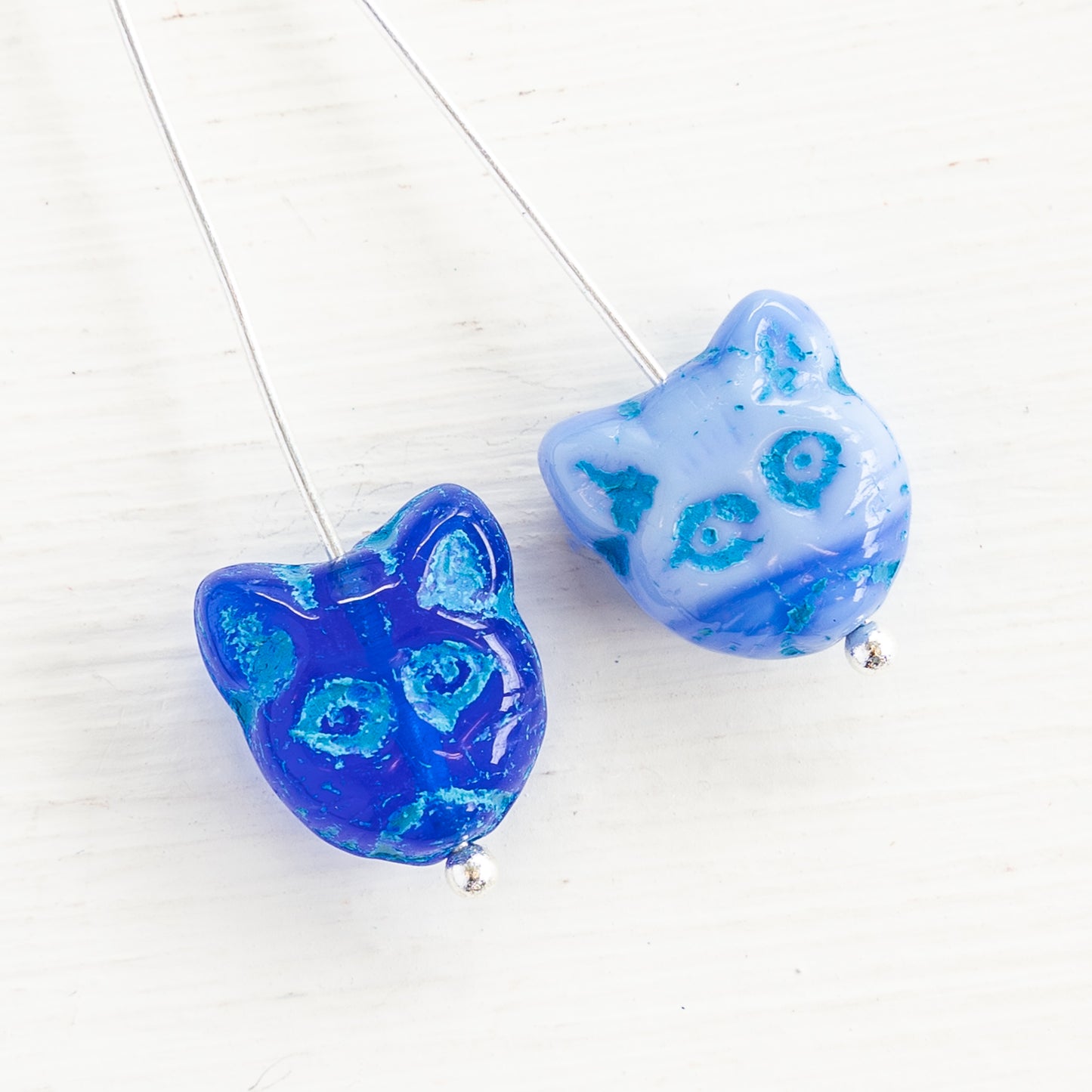 12mm Glass Cat Beads - Blue Mix with Aqua Wash - 10 Beads