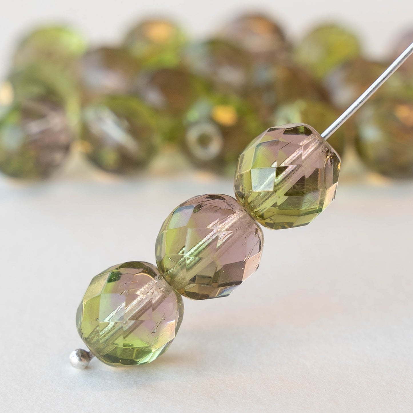 10mm Round Glass Beads - Olivine Amethyst Mix - 10 Beads