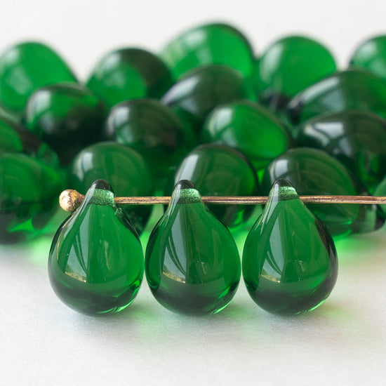 10x14mm Glass Teardrop Beads - Emerald Green