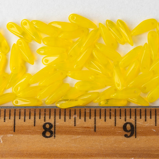11mm Dagger Beads - Yellow Crystal Mix - 50 beads