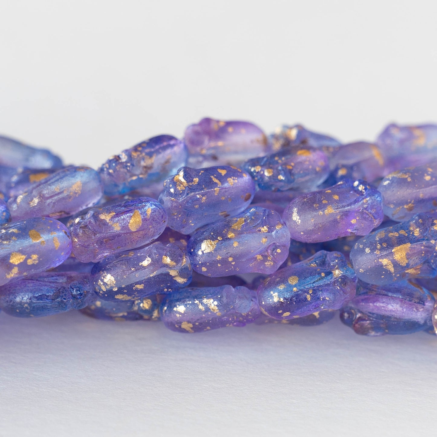 Tulip Flower Beads - Lavender with Gold Dust - 12 beads