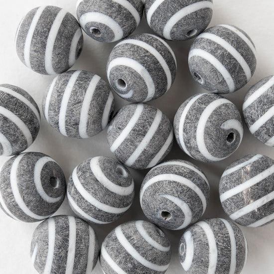 12mm Buffalo Horn Round Beads - Matte Black and White Striped - 6 beads