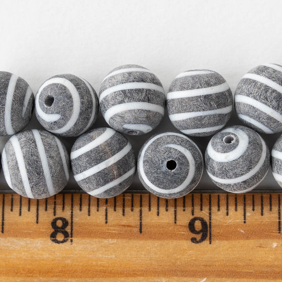 12mm Buffalo Horn Round Beads - Matte Black and White Striped - 6 beads