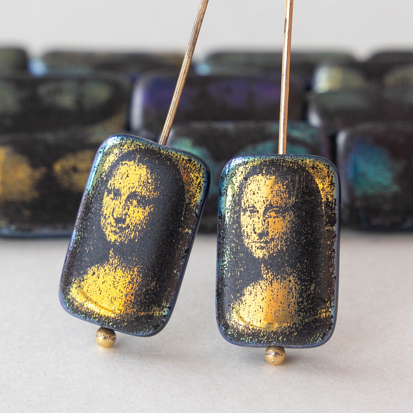 Mona Lisa Beads - 19mm Rectangle Beads - 6 Beads