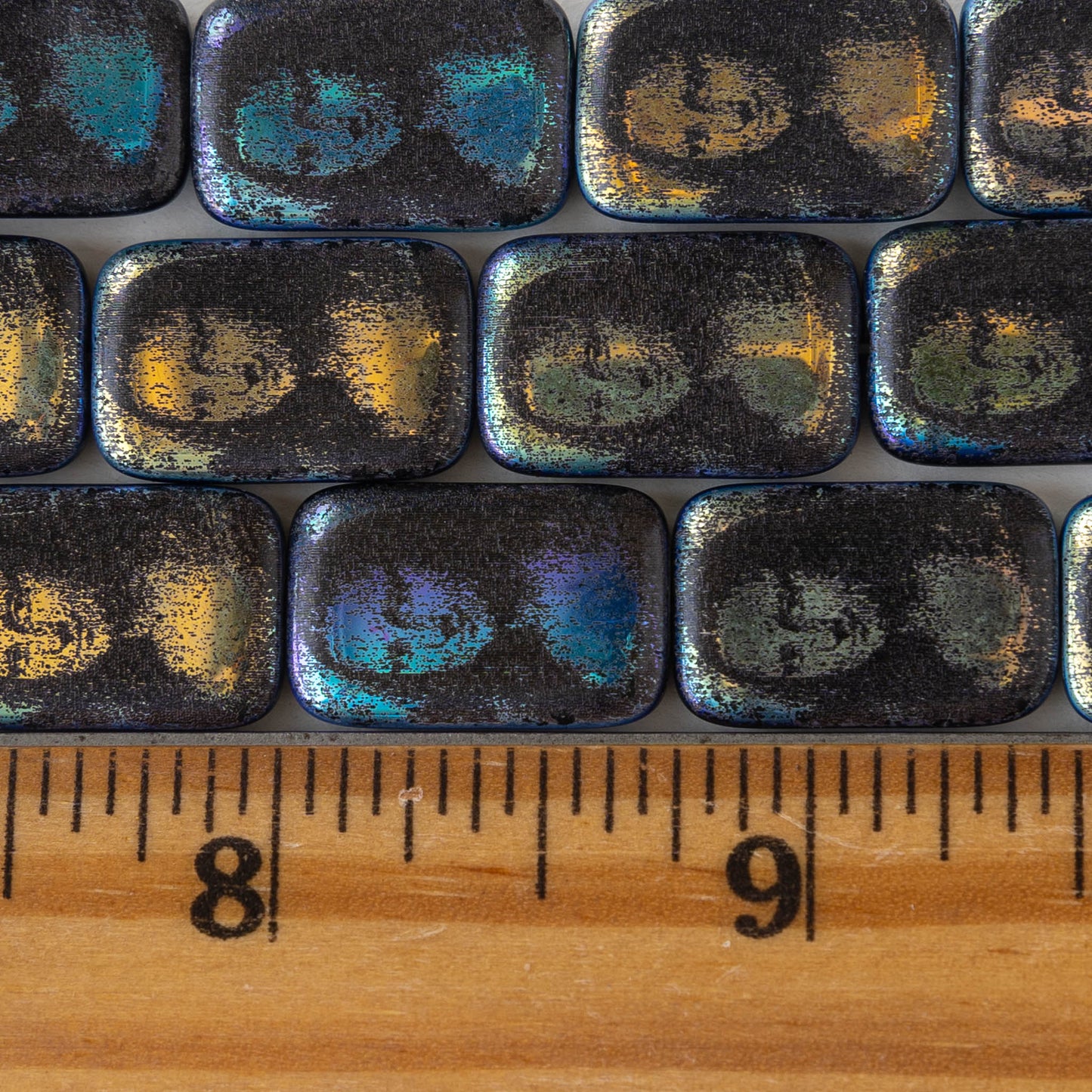 Mona Lisa Beads - 19mm Rectangle Beads - 6 Beads