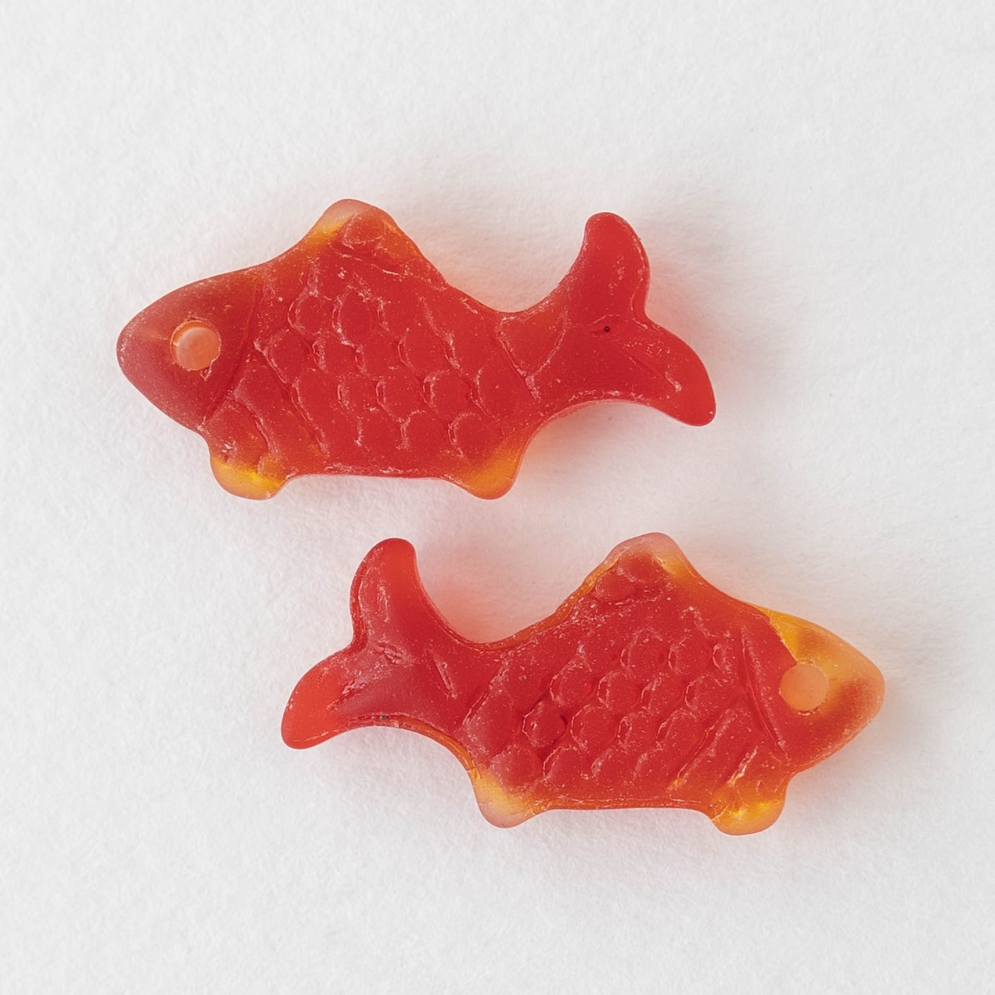 Load image into Gallery viewer, 24mm Frosted Glass Fish Pendants - Red - 4
