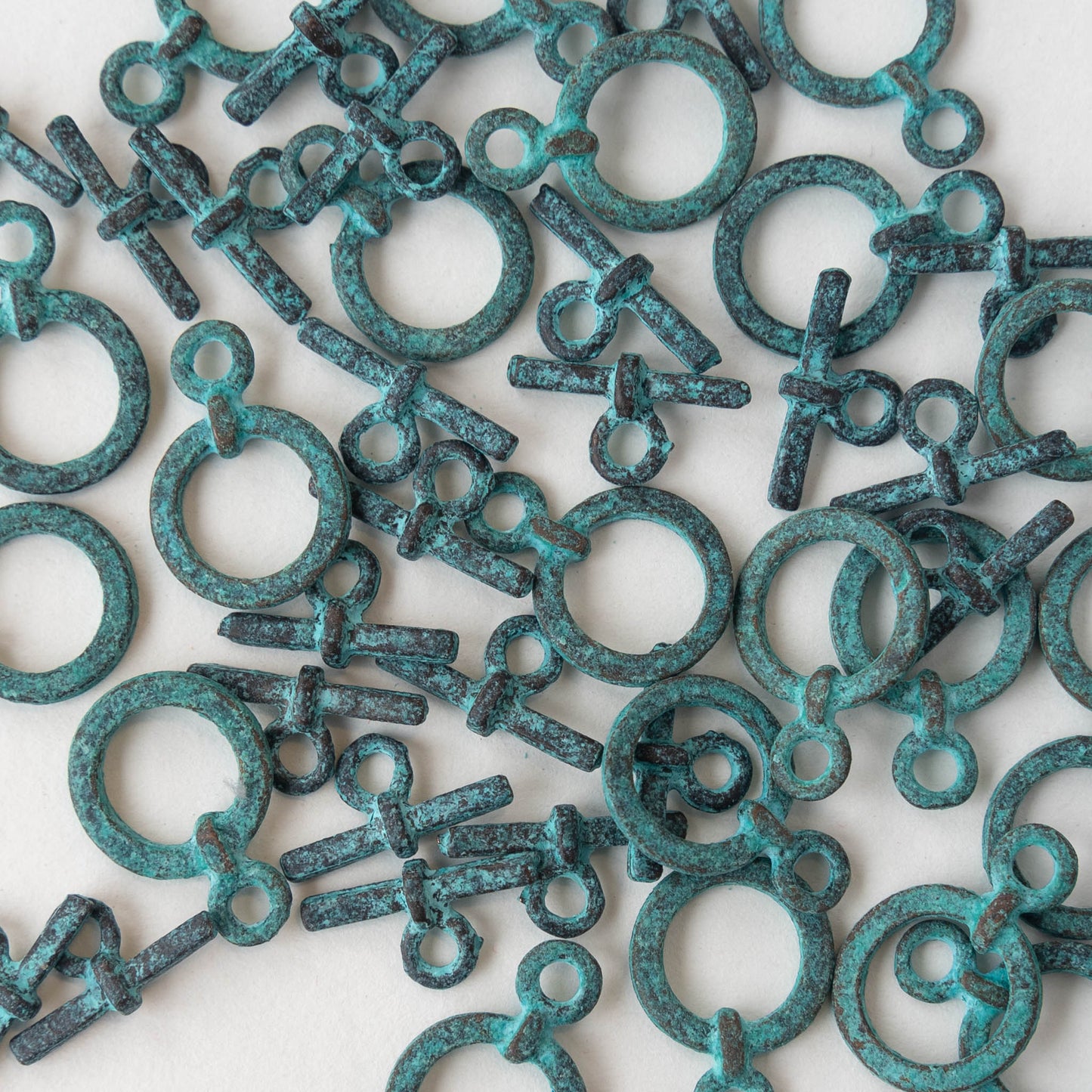 13mm Green Patina Toggle Clasp - 4 Clasps