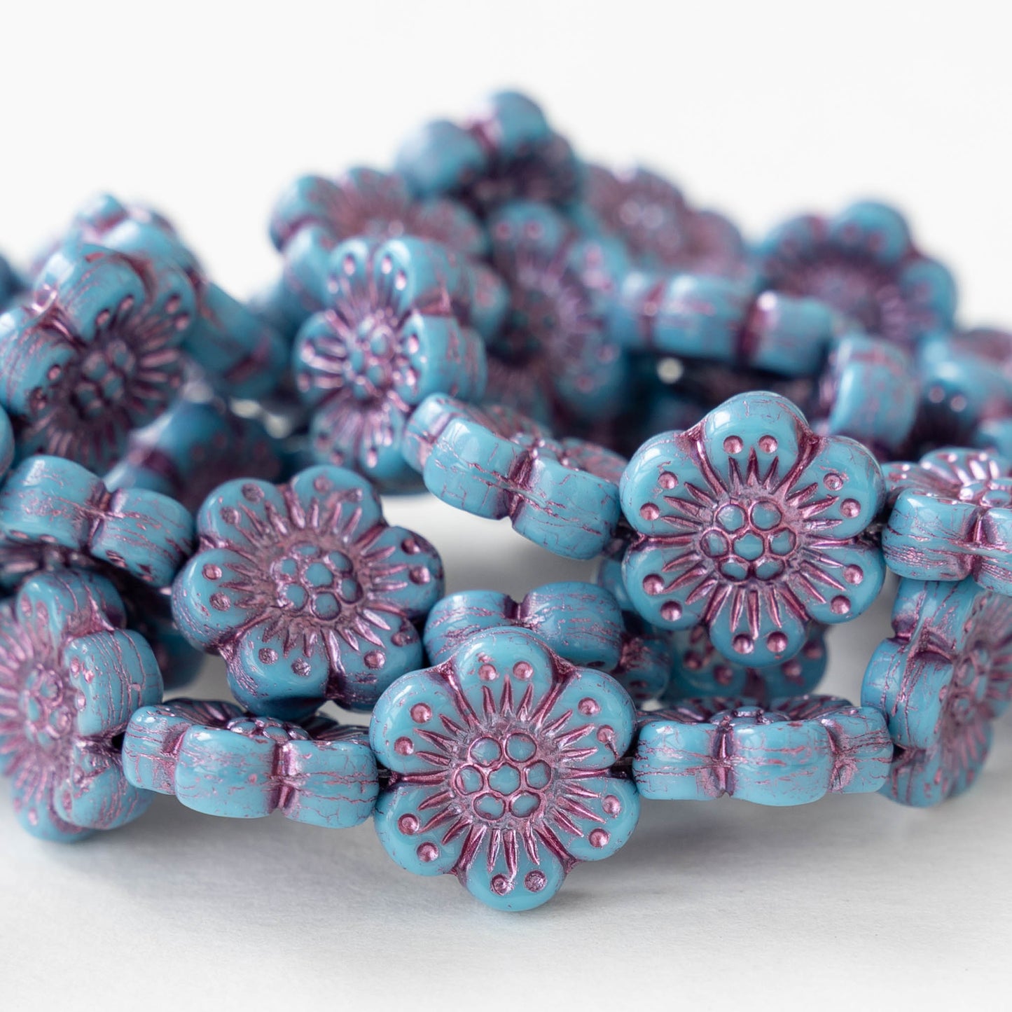 14mm Flower Beads - Blue with Pink Wash -12 Beads