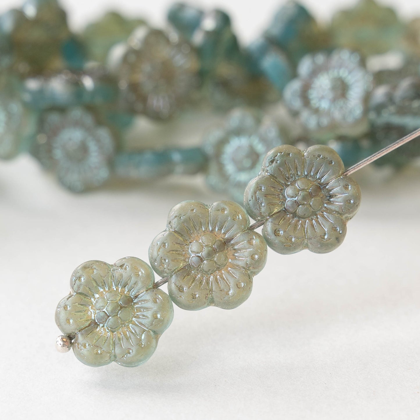 14mm Flower Beads - Sage Green Matte AB -12 Beads