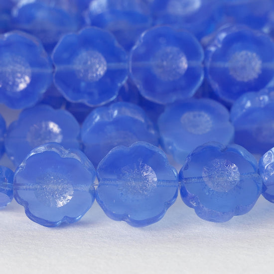 Load image into Gallery viewer, 14mm Glass Flower Beads - Cornflower Blue - 10 beads
