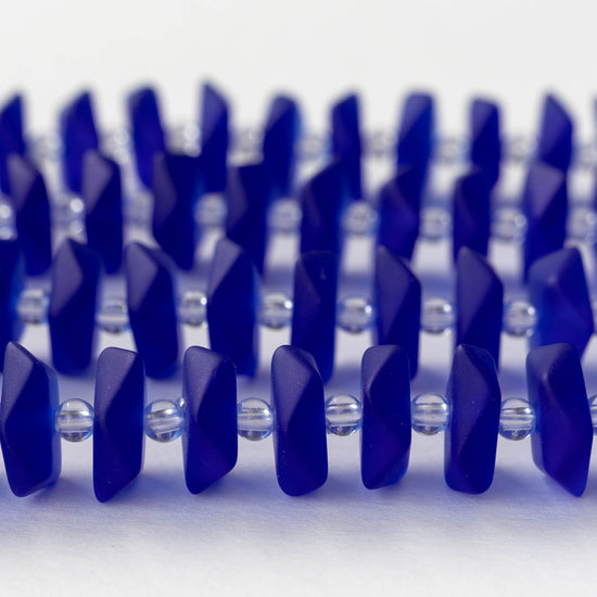 Load image into Gallery viewer, 14mm Wavy Rondelle - Cobalt - 10 Beads

