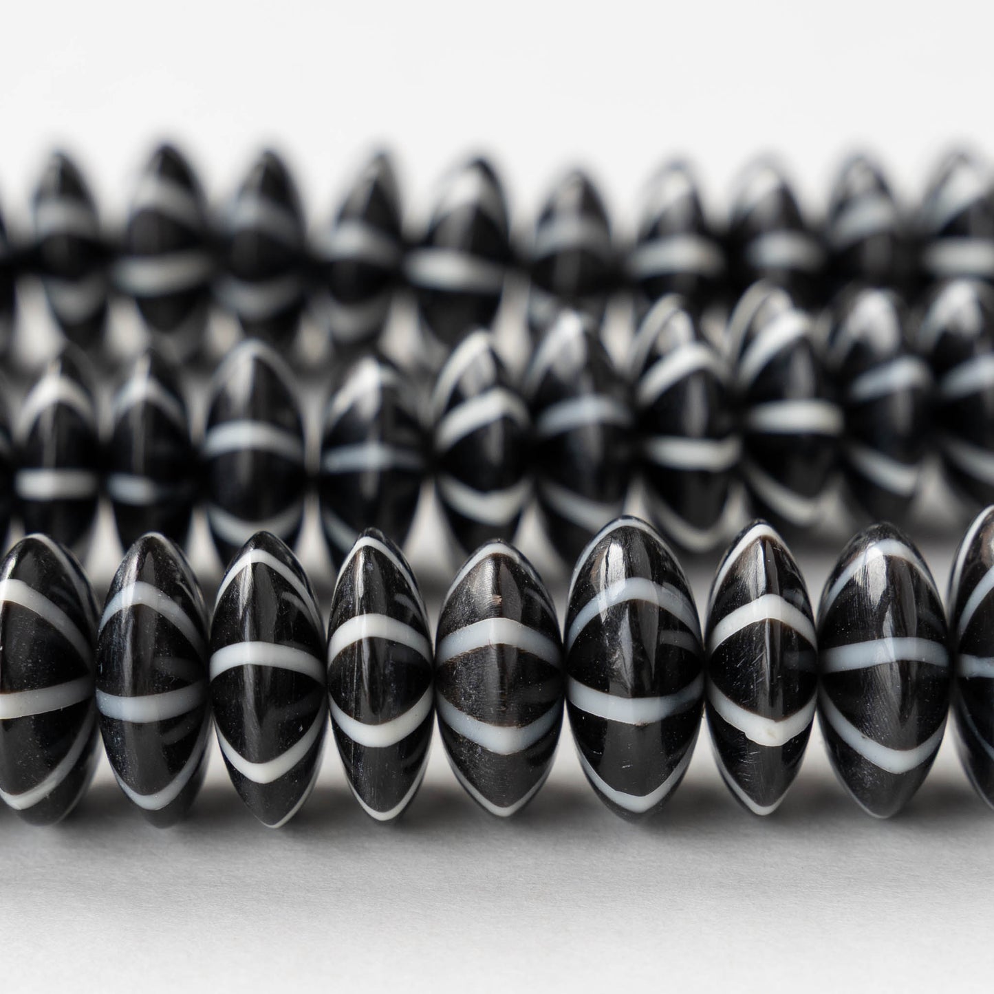 15mm Buffalo Horn Disk Beads - Black and White - 10 beads