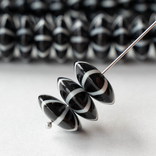 15mm Buffalo Horn Disk Beads - Black and White - 10 beads
