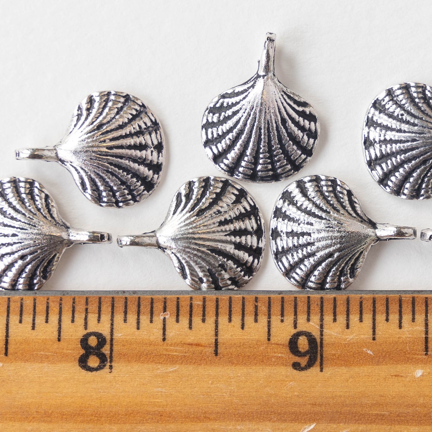 15mm Mykonos Metal Scallop Shell Beads - Pewter - 6