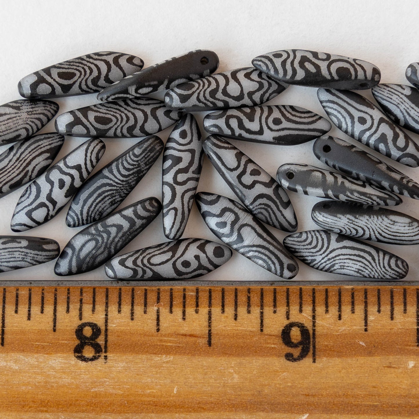 16mm Glass Dagger Beads - Black and White Laser Etched  - 25 Beads