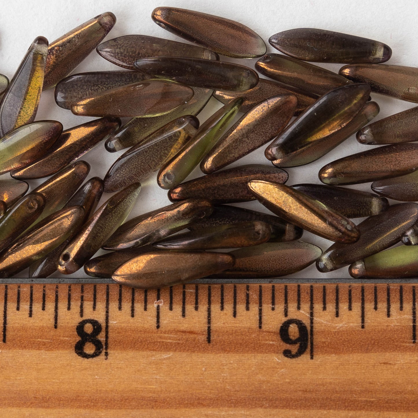 Load image into Gallery viewer, 16mm Dagger Beads - Olive with Bronze  - 50 beads
