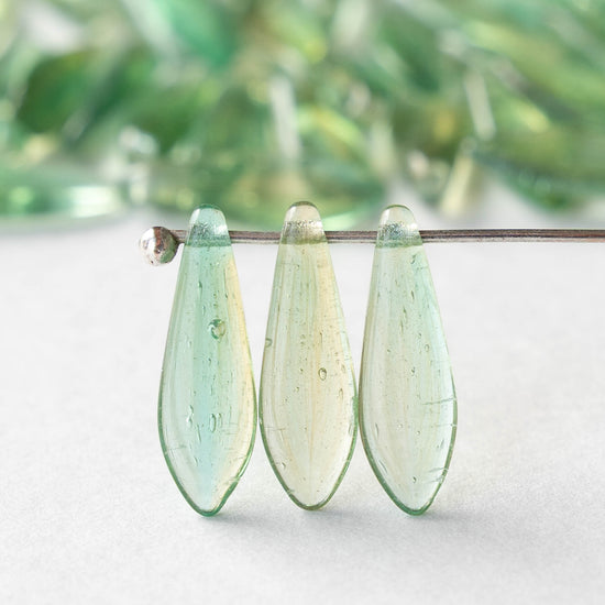 16mm Glass Dagger Beads - Transparent Green Mix - 25 or 50 Beads