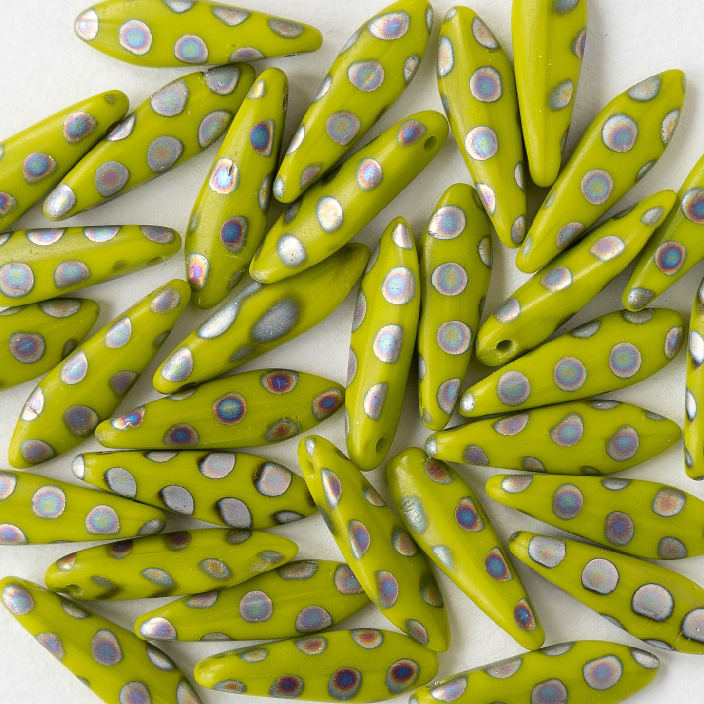 16mm Glass Dagger Beads - Opaque Lime Peacock - 50 beads