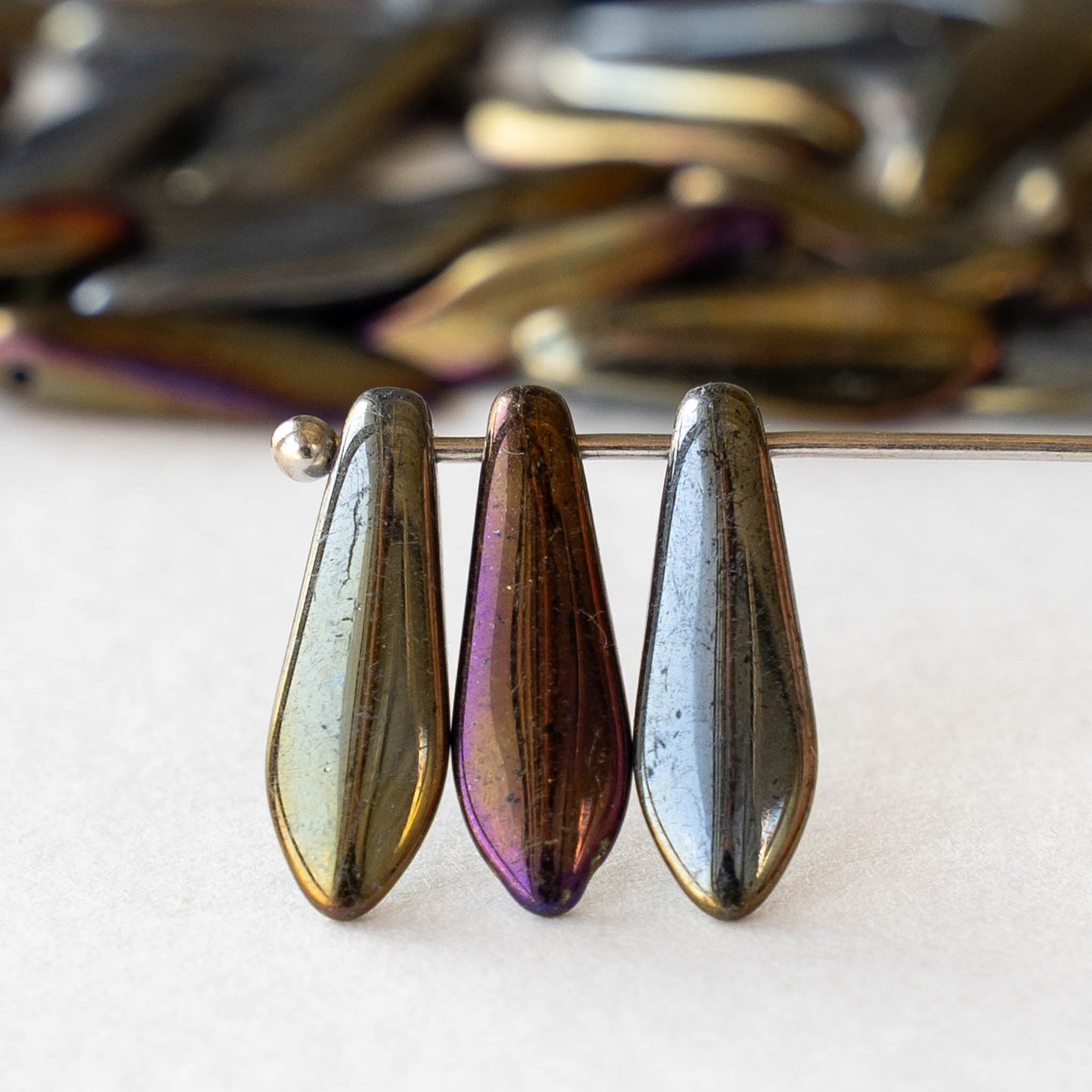 16mm Glass Dagger Beads - Metallic Gold Silver Iris - 25 or 50 Beads