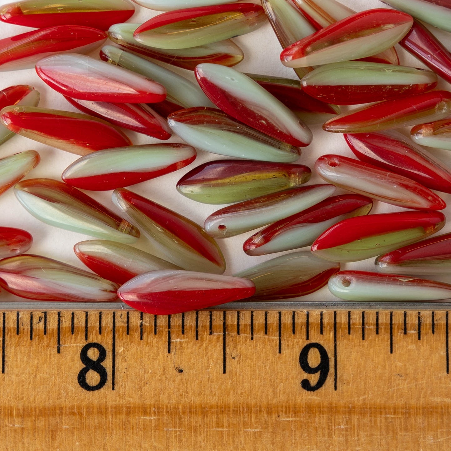 16mm Glass Dagger Beads - Red and Green Mix - 50 Beads