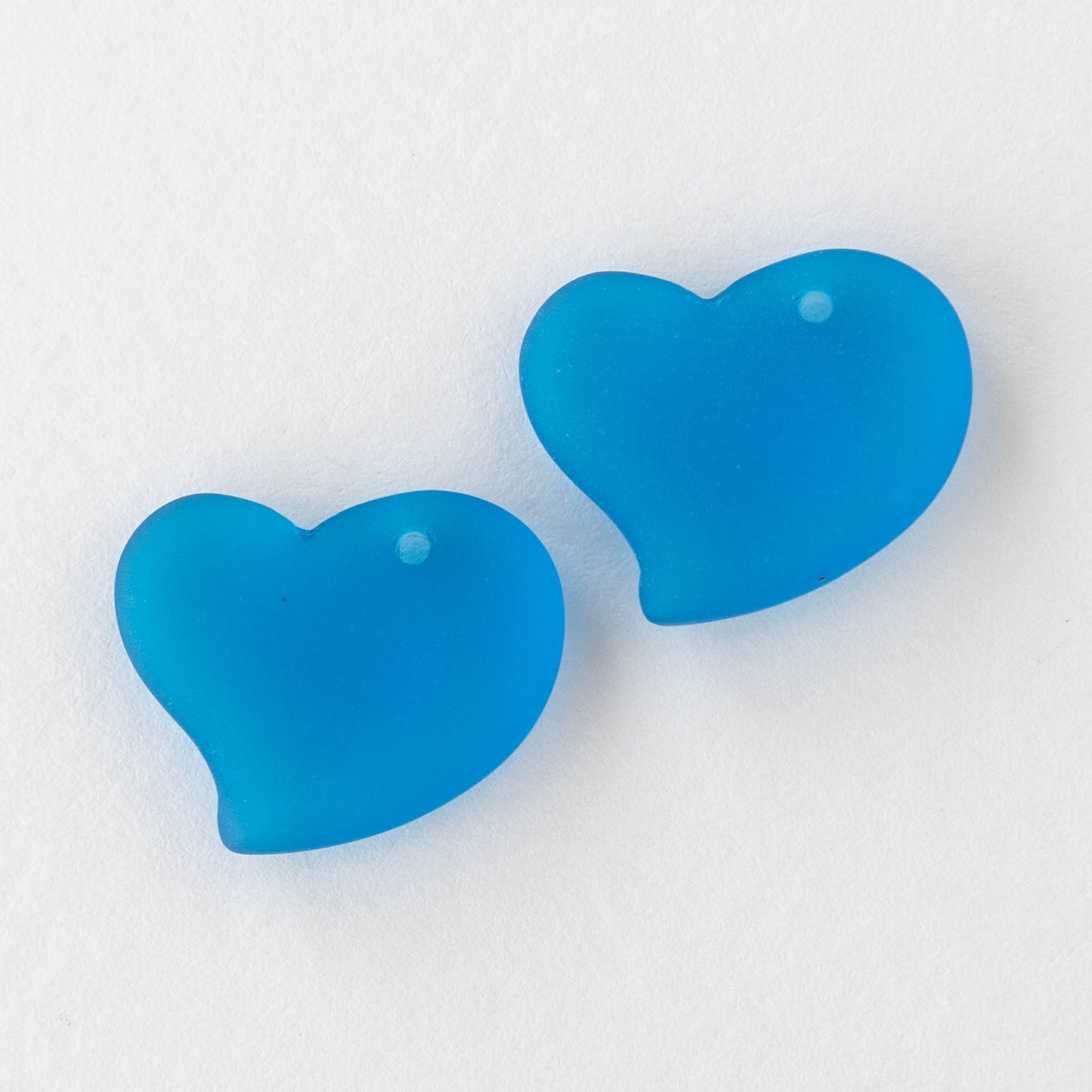 Load image into Gallery viewer, 18mm Frosted Glass Hearts - Deep Blue - 2 Beads
