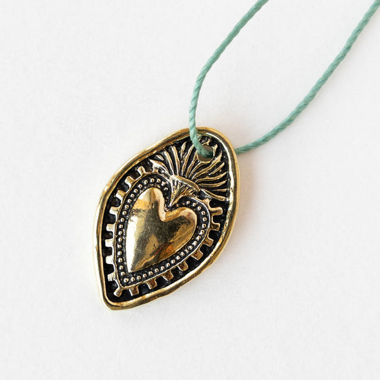 18x28mm Oval Heart Pendant - Antique Gold - 2 or 6 pendants