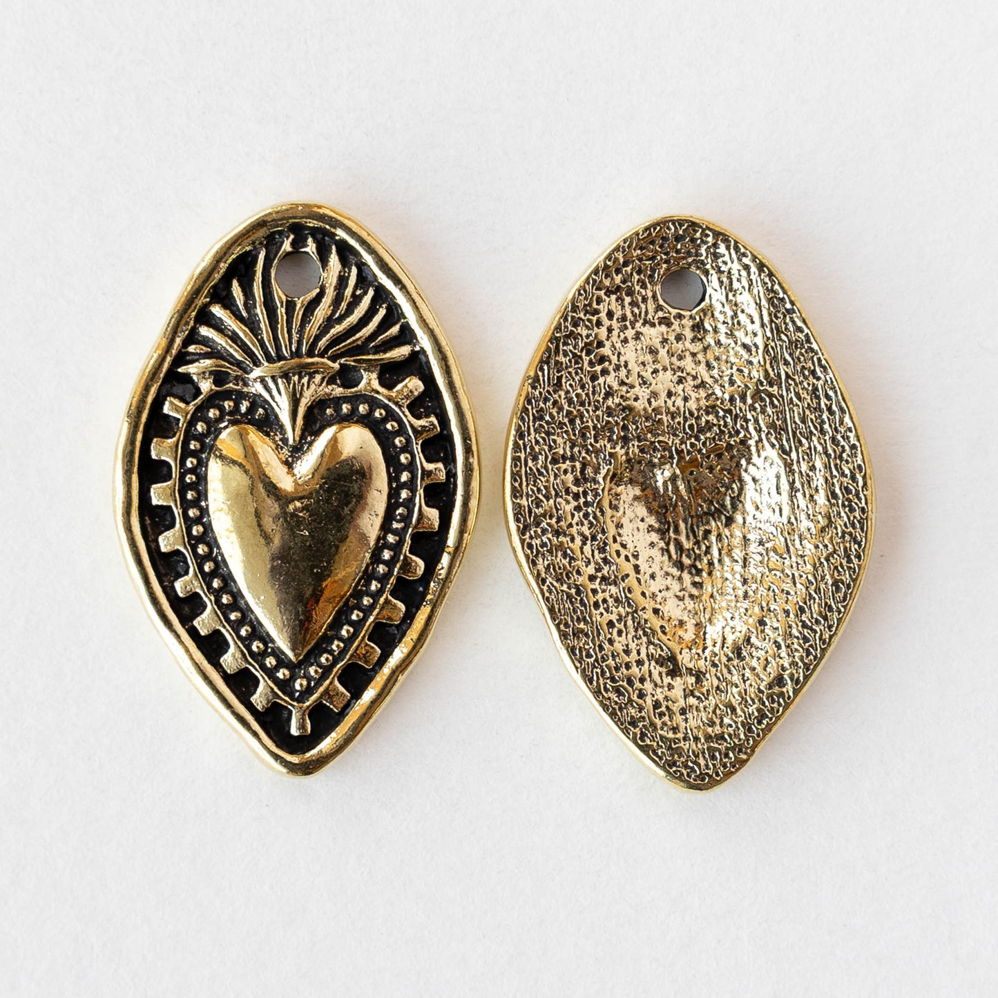 18x28mm Oval Heart Pendant - Antique Gold - 2 or 6 pendants