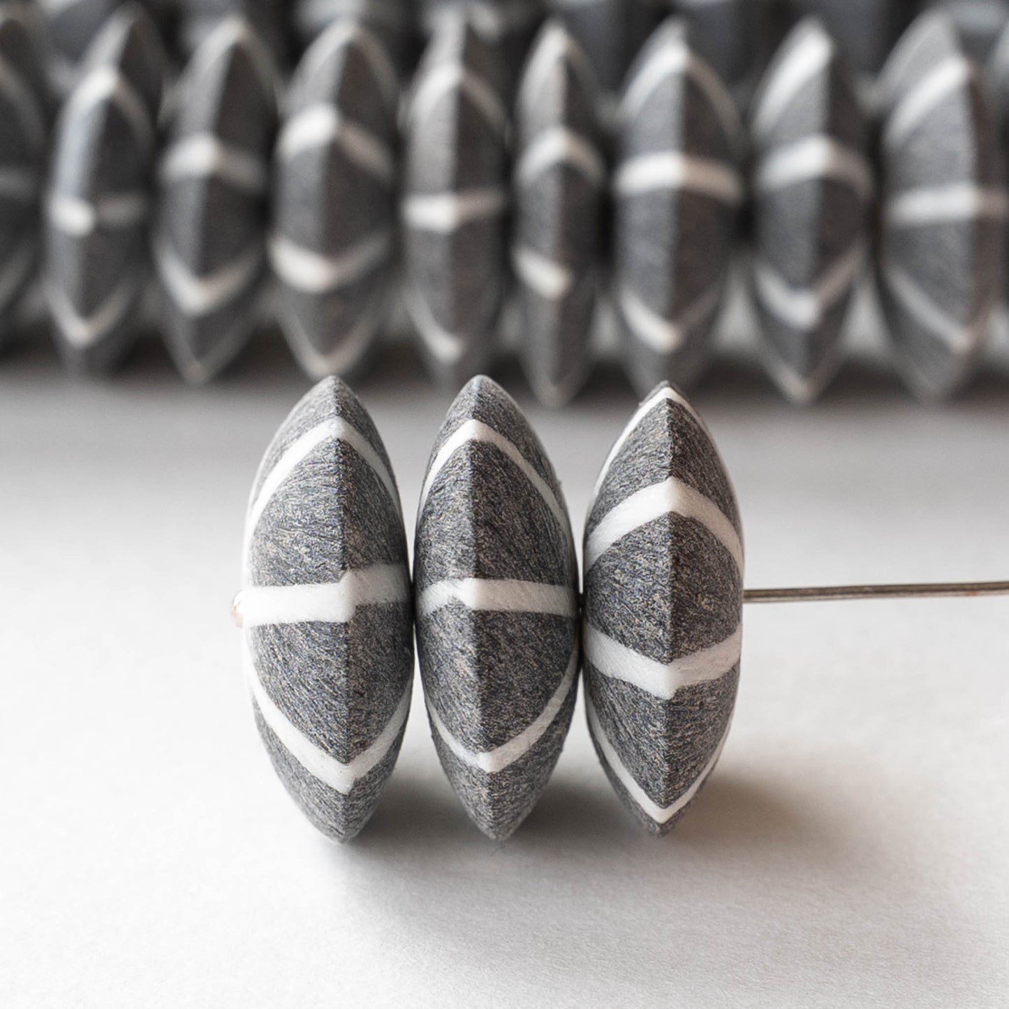 20mm Buffalo Horn Disk Beads - Matte Black and White - 6 beads