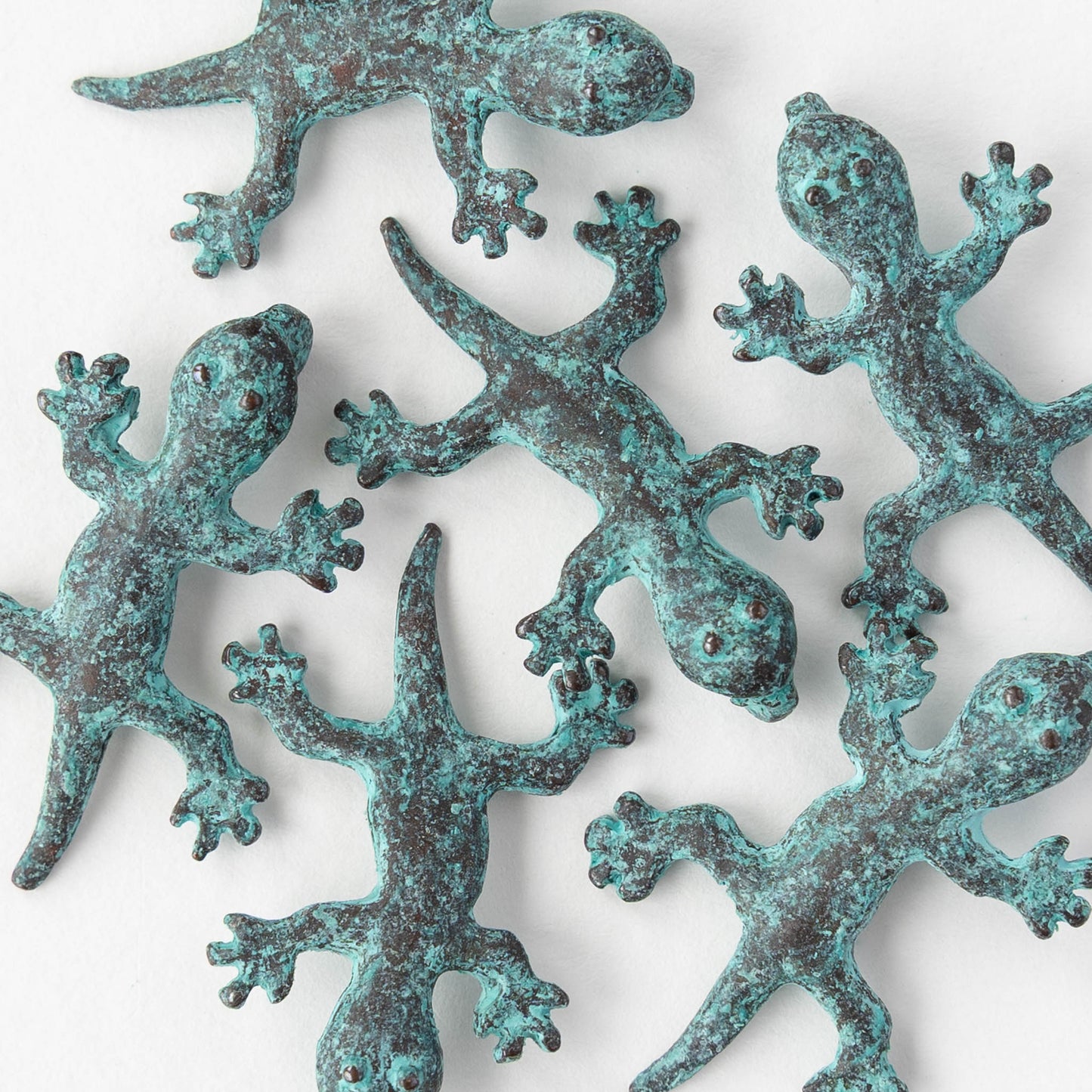 34mm Mykonos Metal Gecko Pendant - Copper Patina