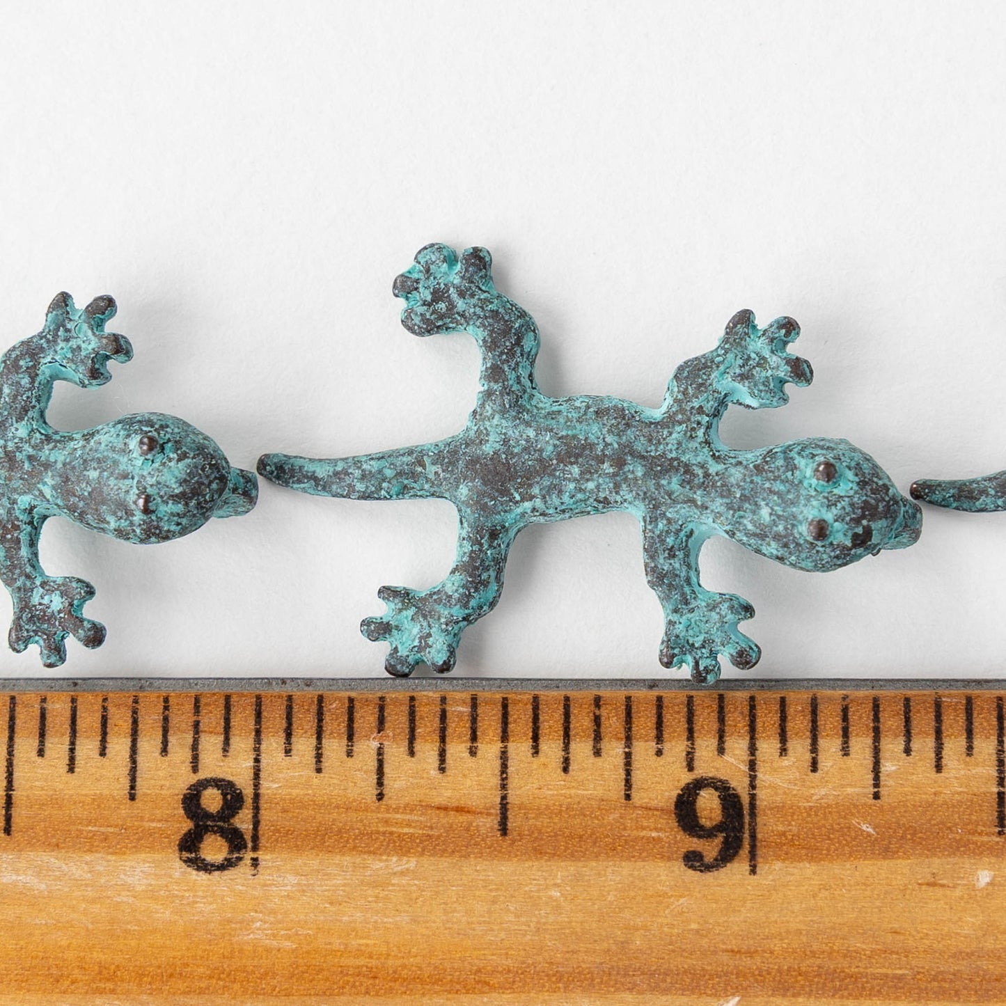 34mm Mykonos Metal Gecko Pendant - Copper Patina
