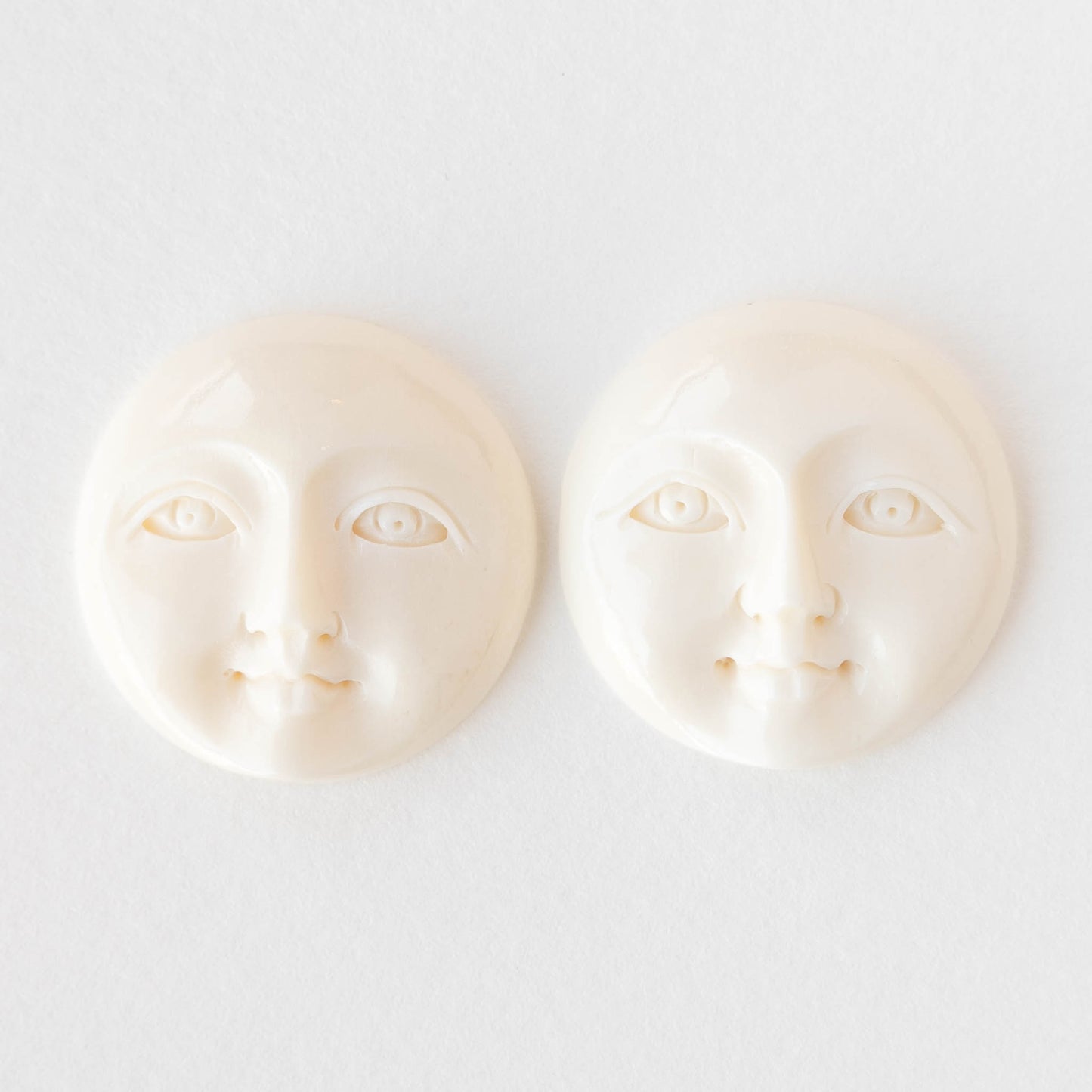 27mm Moon Face Pendant - Open Eyes