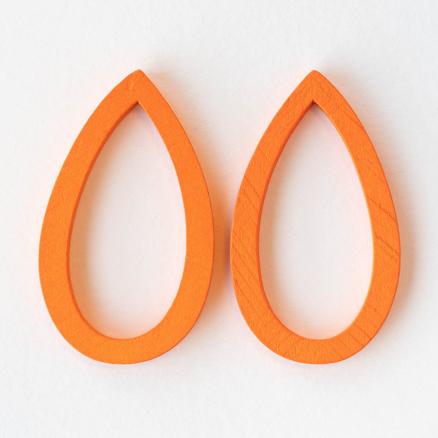 29x49mm Wooden Teardrop Beads - Orange - 4 teardrops