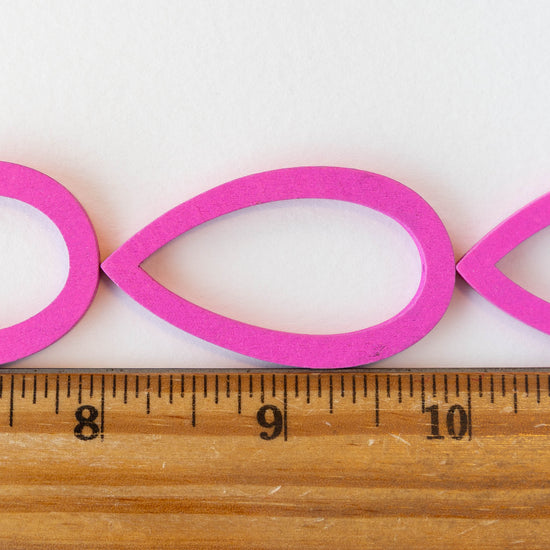 29x49mm Wooden Teardrop Beads - Pink - 4 teardrops