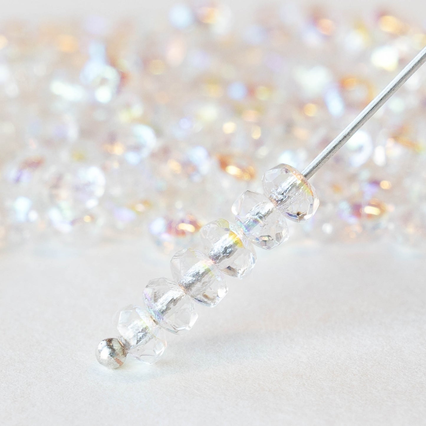 2x4mm Rondelles - Crystal AB - 120