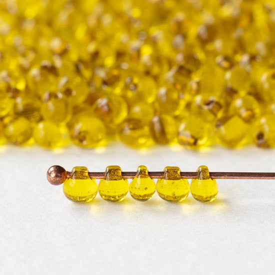 3.4mm Glass Magatama Teardrop Beads - Gold Lined Yellow - 10 or 20 grams
