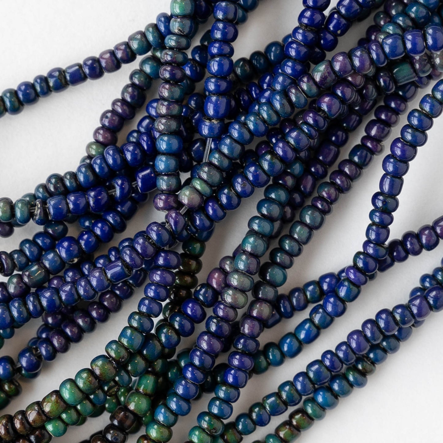 Size 8 Seed Bead - Color Changing Mood Beads - 100 Beads