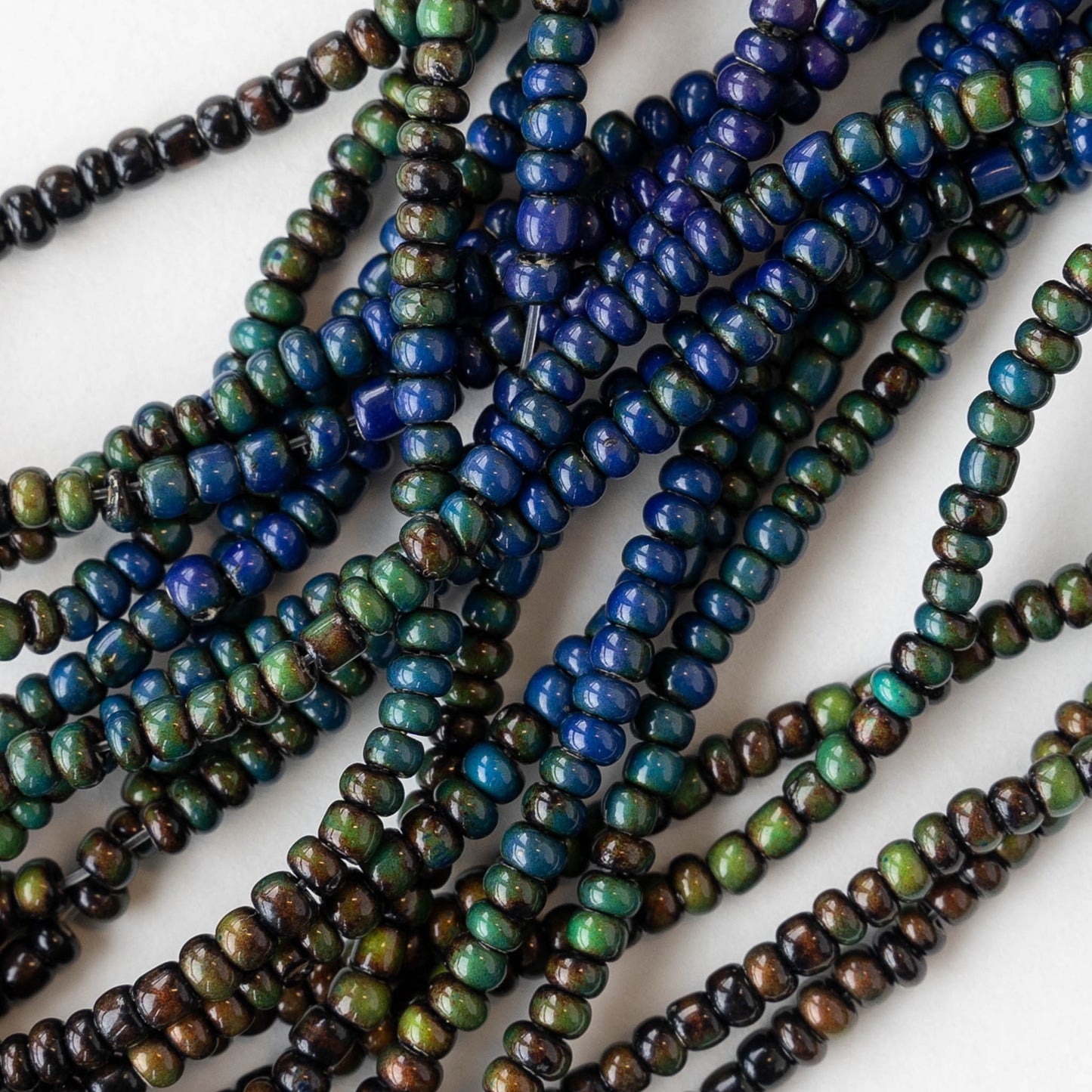 Size 8 Seed Bead - Color Changing Mood Beads - 100 Beads