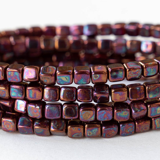 4mm Glass Cube Beads - Metallic Red Copper Rainbow - 40 beads