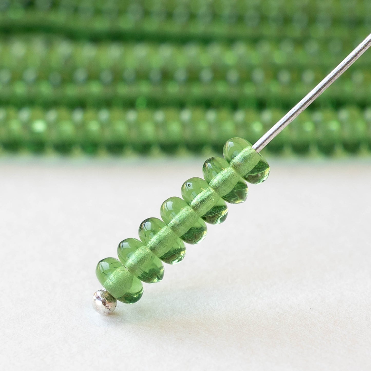 4mm Glass Rondelle Beads - Transparent Kelly Green - 100 beads