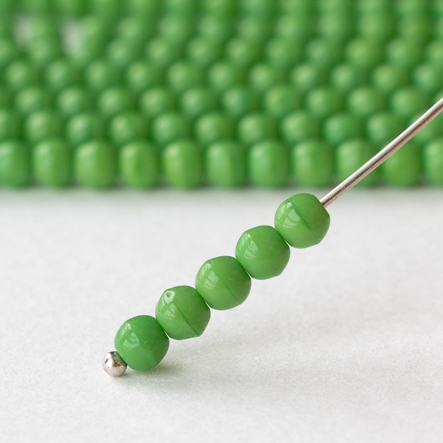 4mm Round Glass Beads - Opaque Green - 50 or 100 Beads