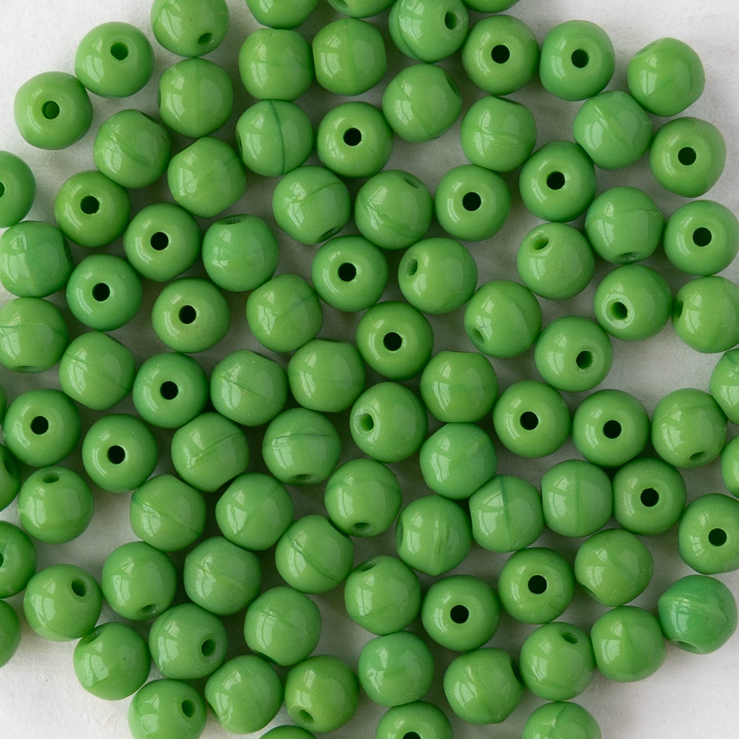 4mm Round Glass Beads - Opaque Green - 50 or 100 Beads