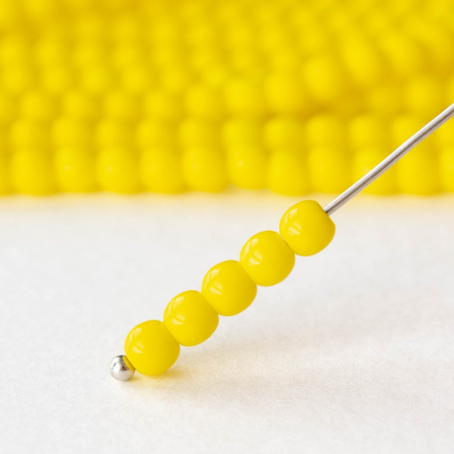 4mm Round Glass Beads - Opaque Yellow - 50 or 100 Beads