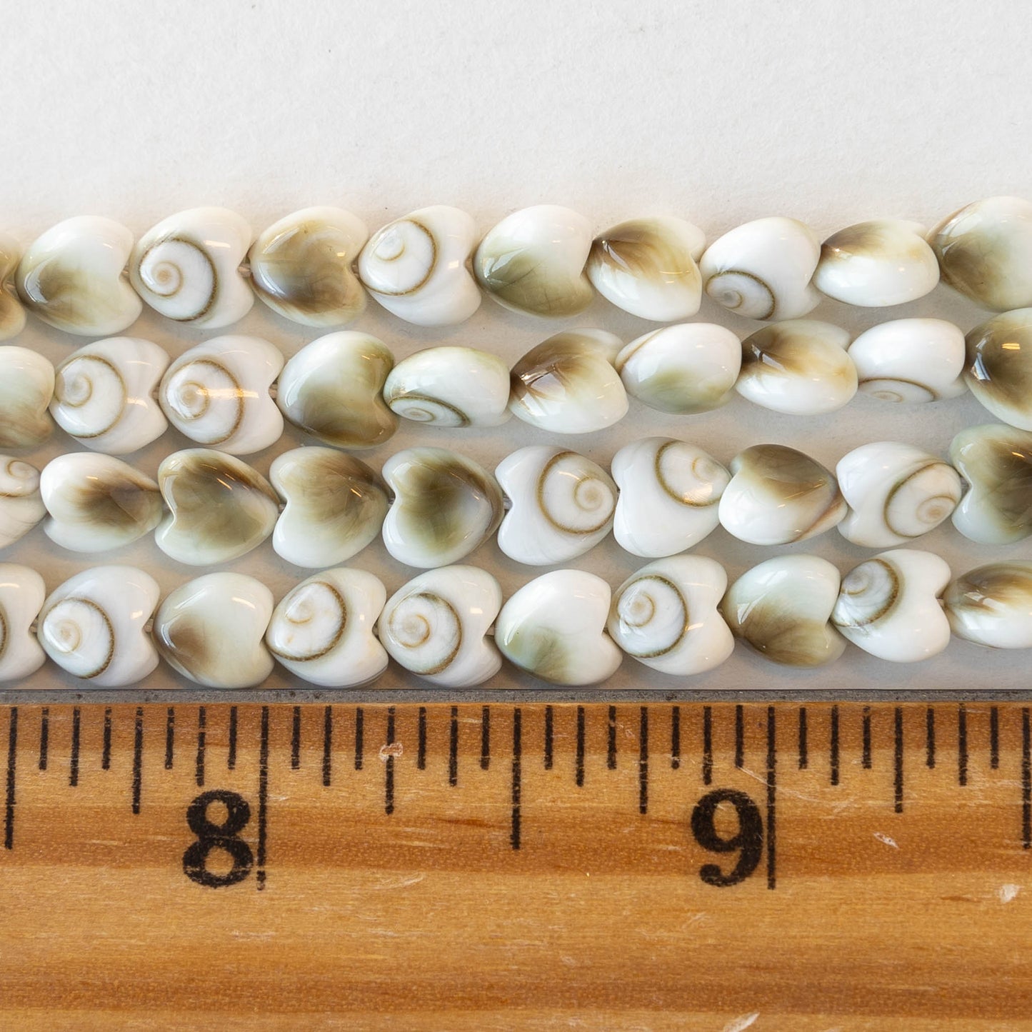 Tiny Shiva Shell Heart Beads - 10 or 30 beads – funkyprettybeads