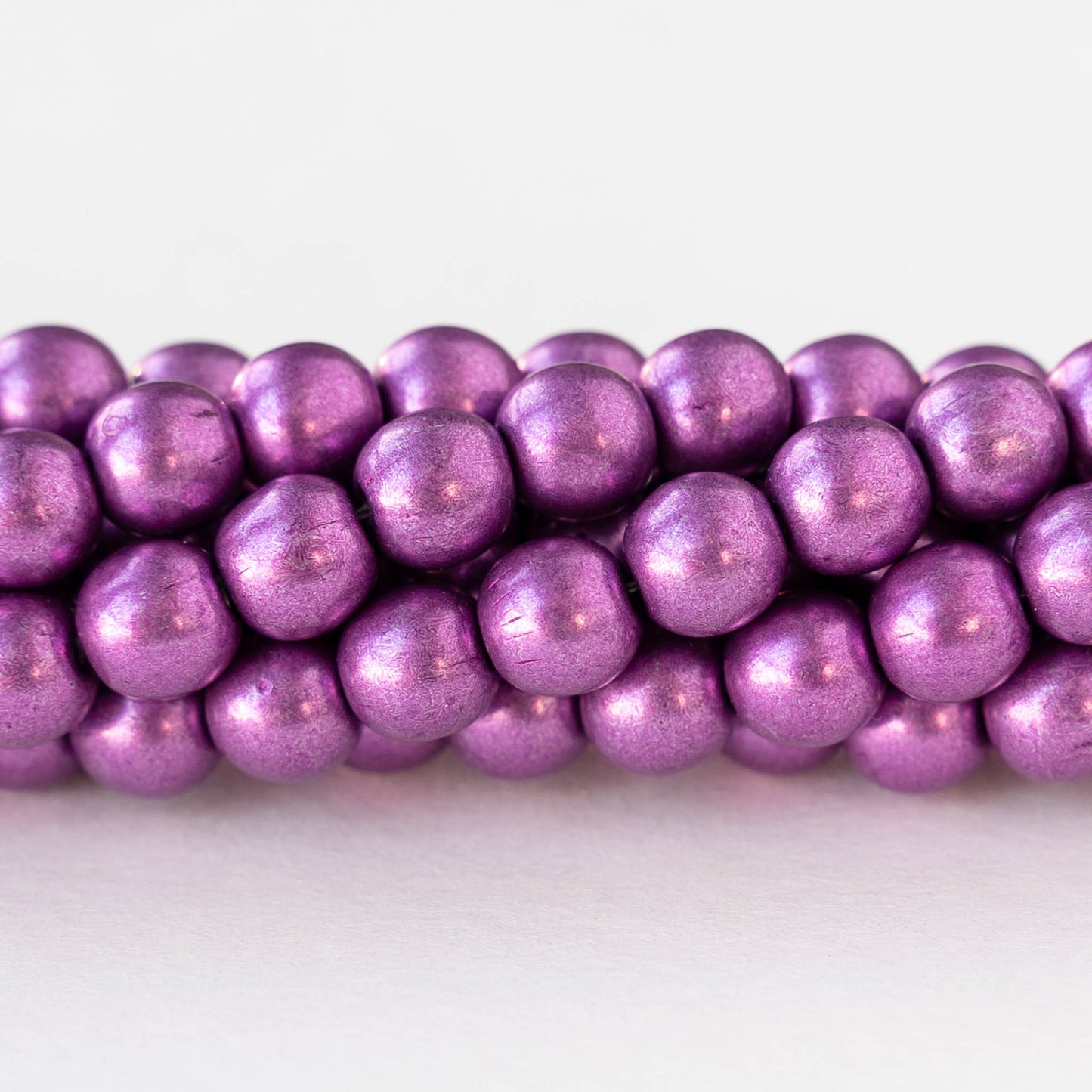 6mm Round Glass Beads - Metallic Purple - 50 beads